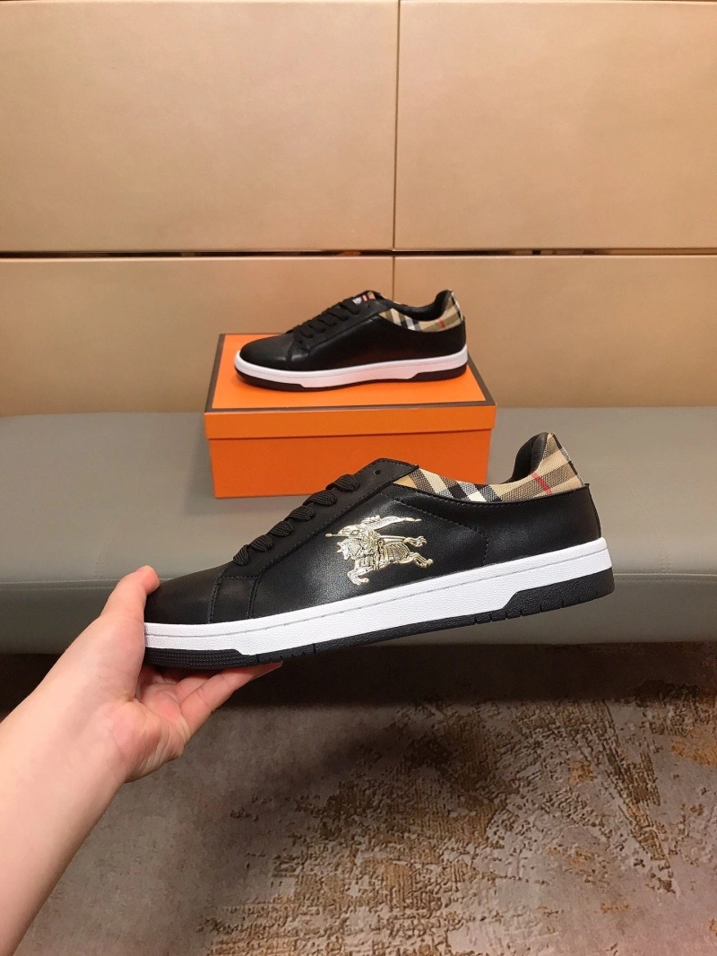 Fashionable Bxrbxrry Sneakers 115159