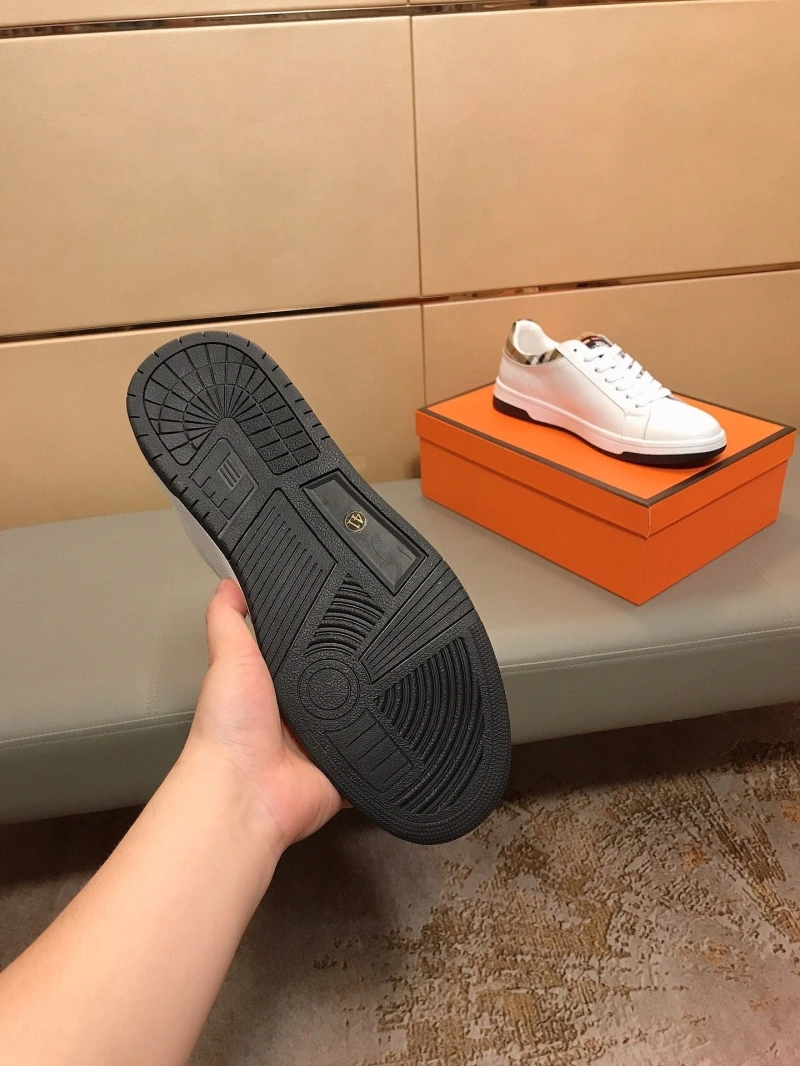 HighQuality Bxrbxrry Sneakers 115162