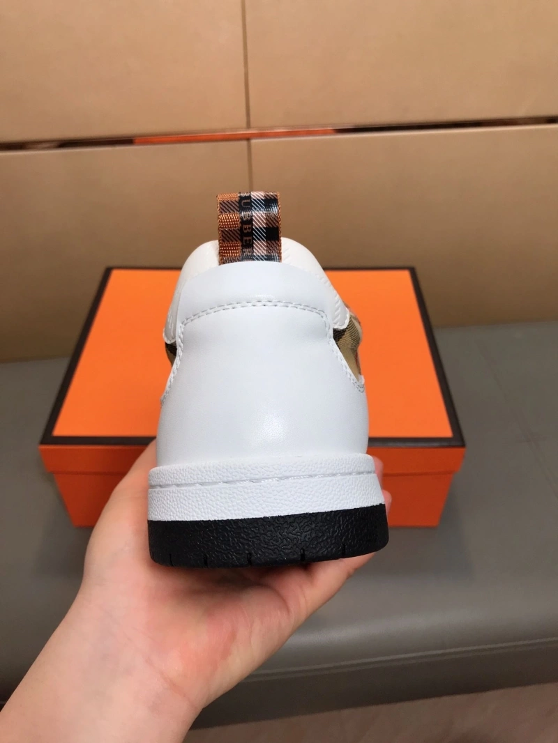 Comfortable Bxrbxrry Sneakers 115151