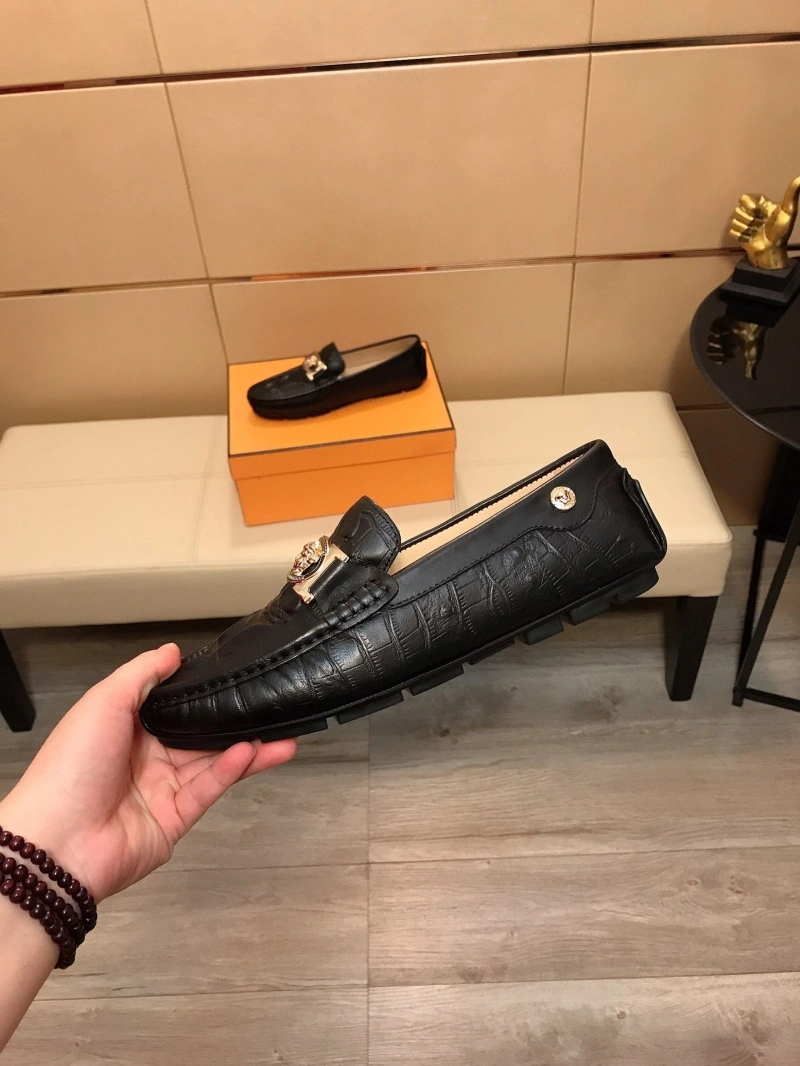 HighQuality Gxvxnchy Leather Shoes 153641