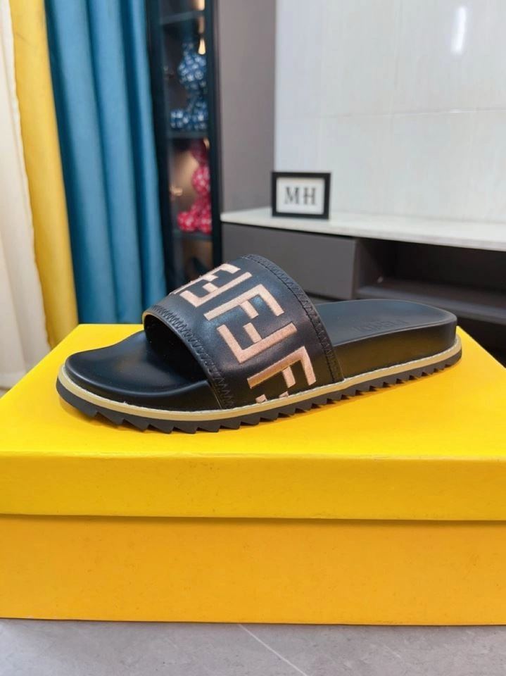 Resilient Fxndx Slippers 148296
