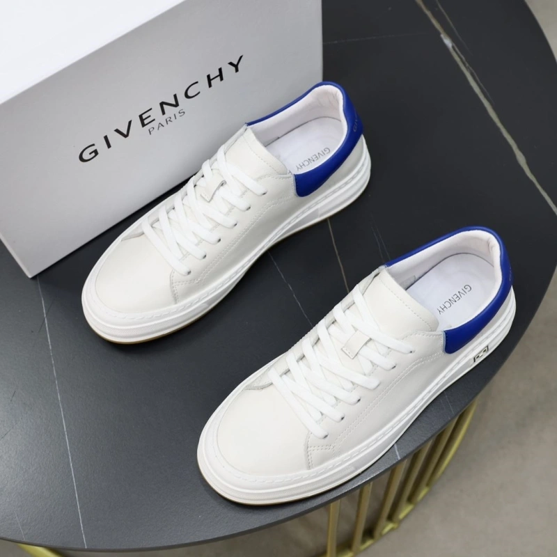 Versatile Gxvxnchy Sneakers 153453
