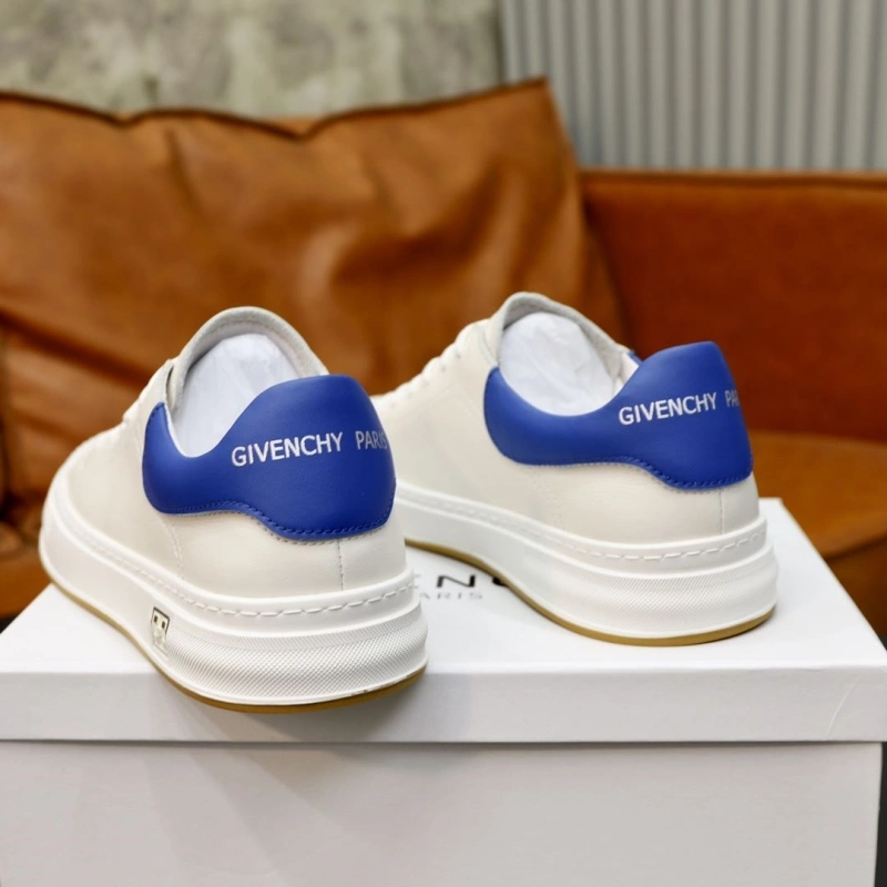 Versatile Gxvxnchy Sneakers 153453