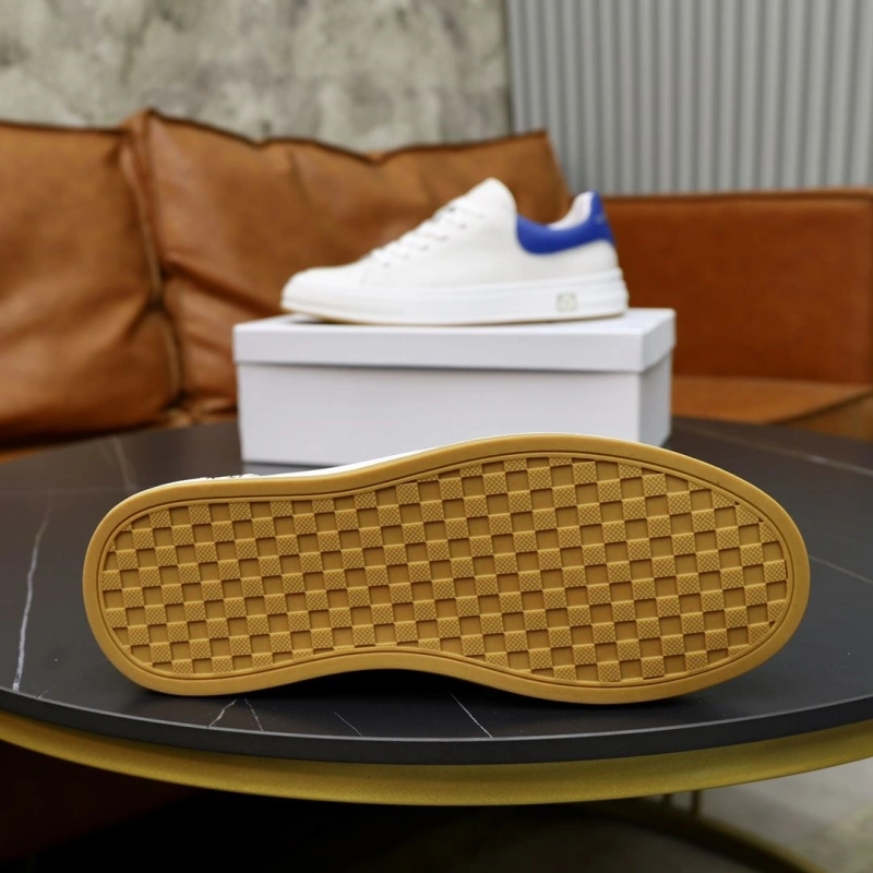 Versatile Gxvxnchy Sneakers 153453