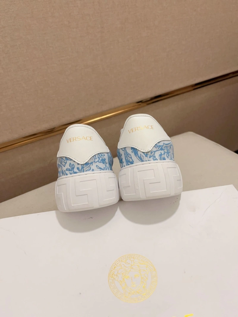 Resilient Gxvxnchy Sneakers 153449