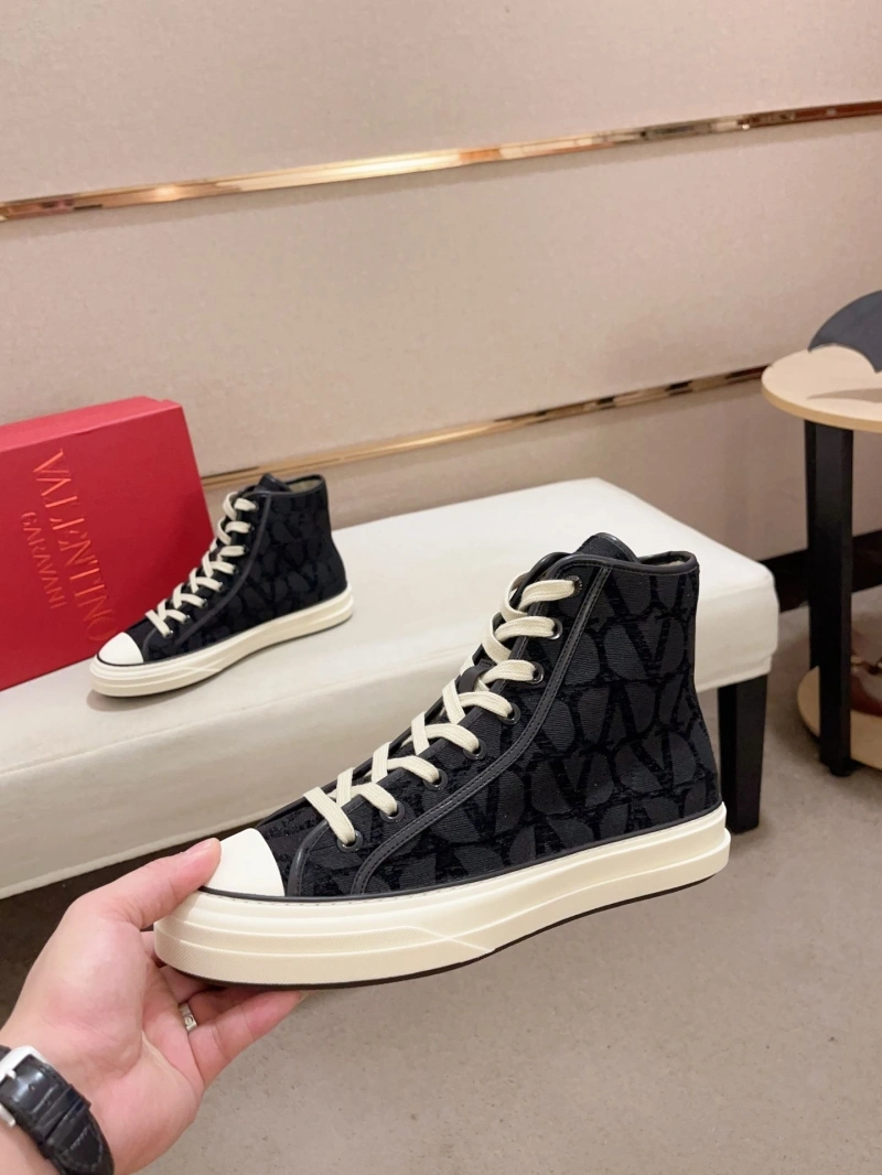 Lightweight Vxlxntino Sneakers 231144