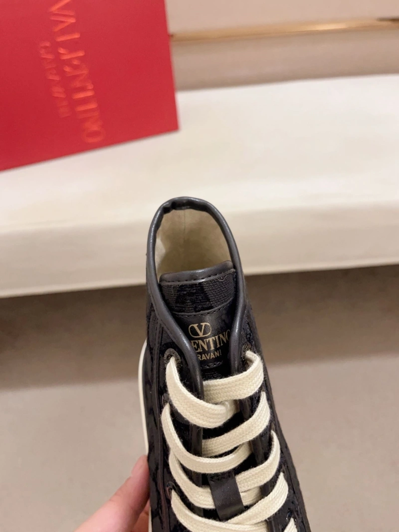 Lightweight Vxlxntino Sneakers 231144
