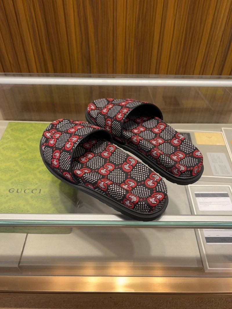 Trendsetting Gxccx Slippers 159574
