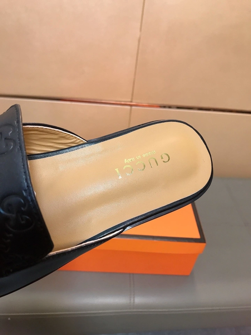Resilient Gxccx Slippers 159558