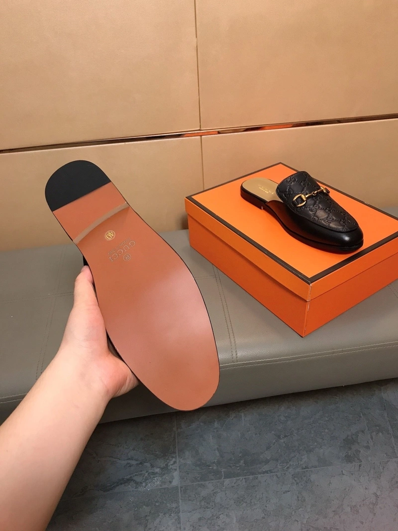 Resilient Gxccx Slippers 159558
