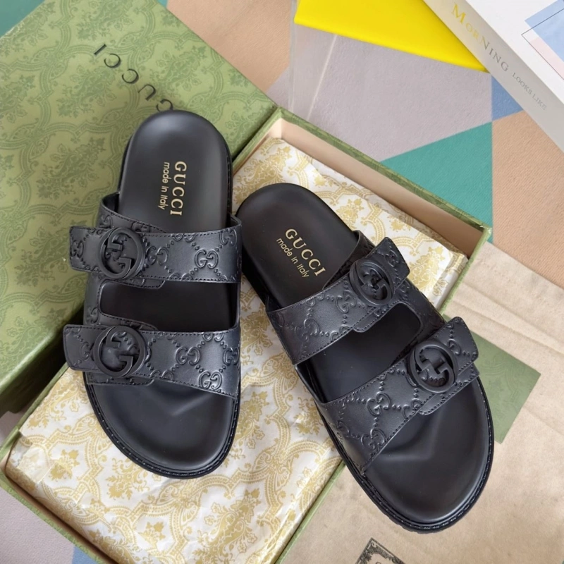 Fashionable Gxccx Slippers 159562