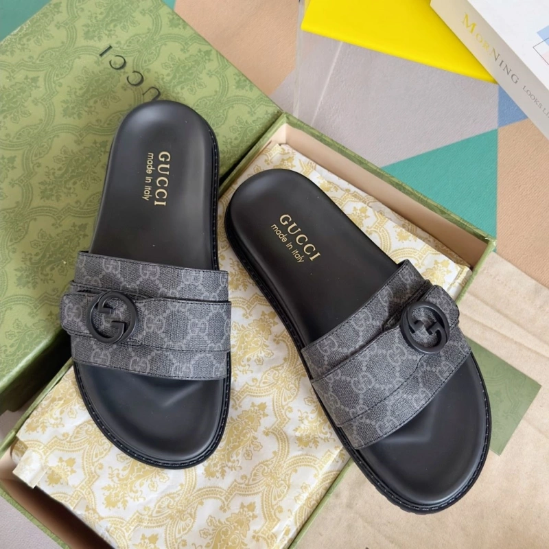 Gxccx Slippers Bright 159547