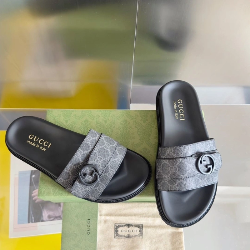 Gxccx Slippers Bright 159547