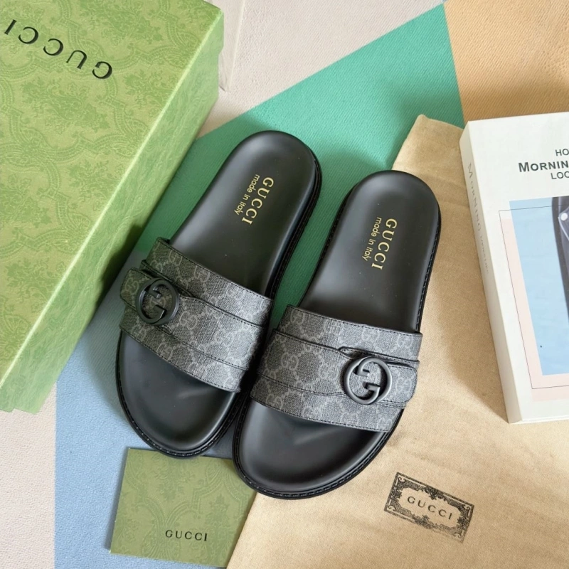 Gxccx Slippers Bright 159547