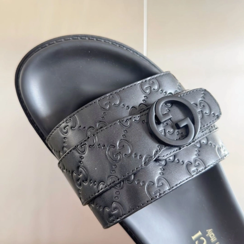 WellDesigned Gxccx Slippers 159549