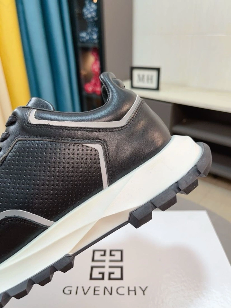 Comfortable Gxvxnchy Sneakers 153445
