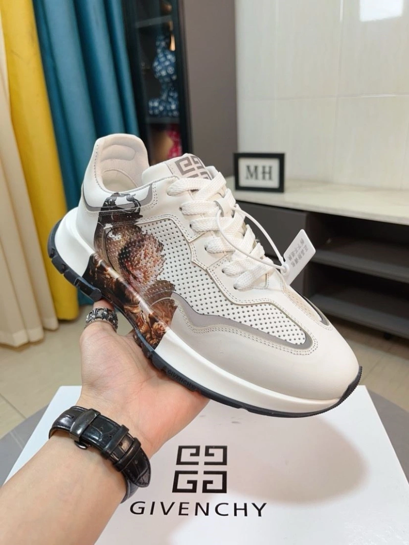 Gxvxnchy Sneakers Modern 153443