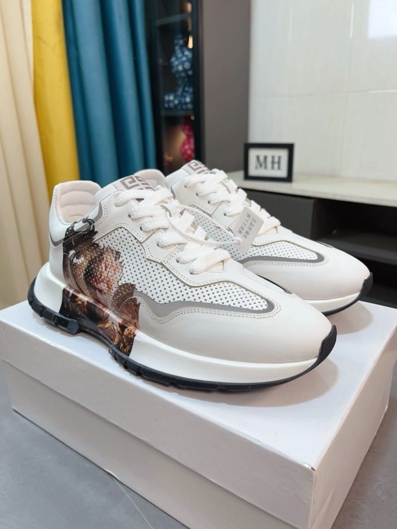 Gxvxnchy Sneakers Modern 153443