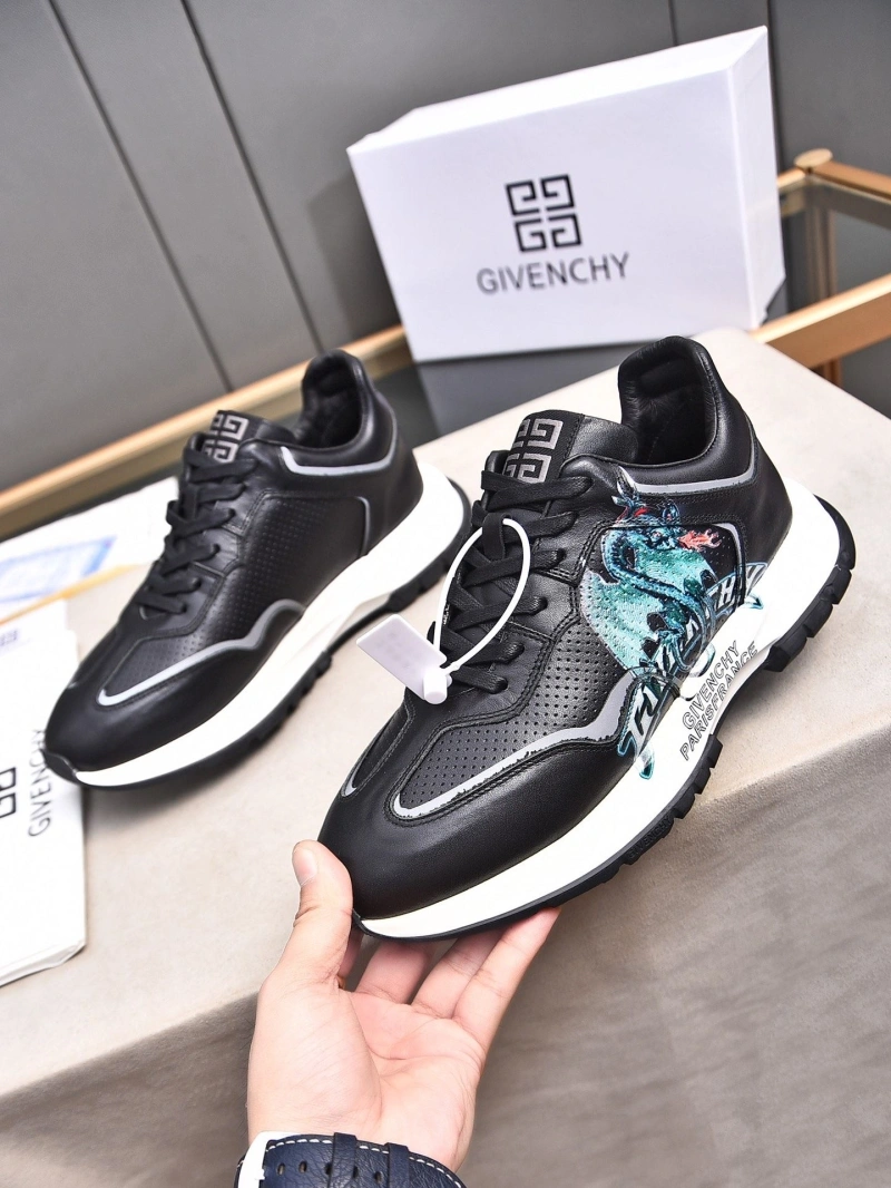Gxvxnchy Sneakers Timeless 153438