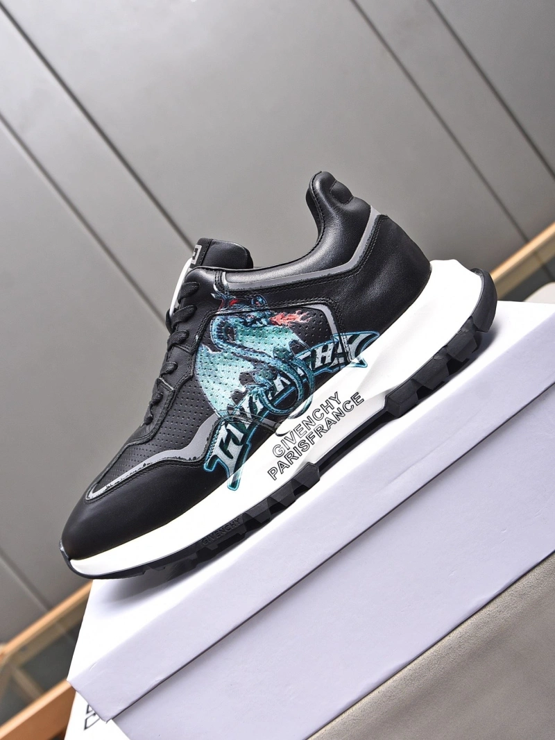Gxvxnchy Sneakers Timeless 153438