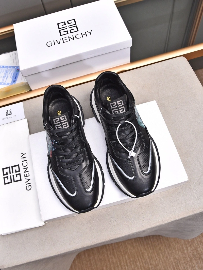Gxvxnchy Sneakers Timeless 153438