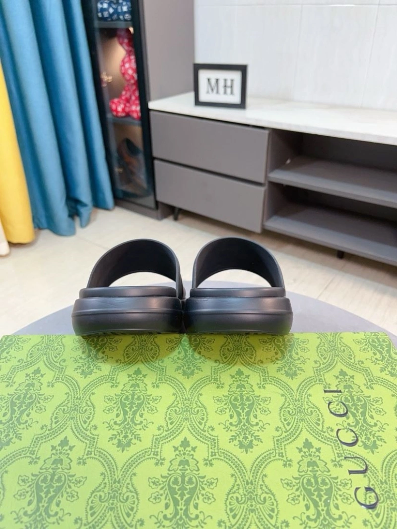 Resilient Gxccx Slippers 159519