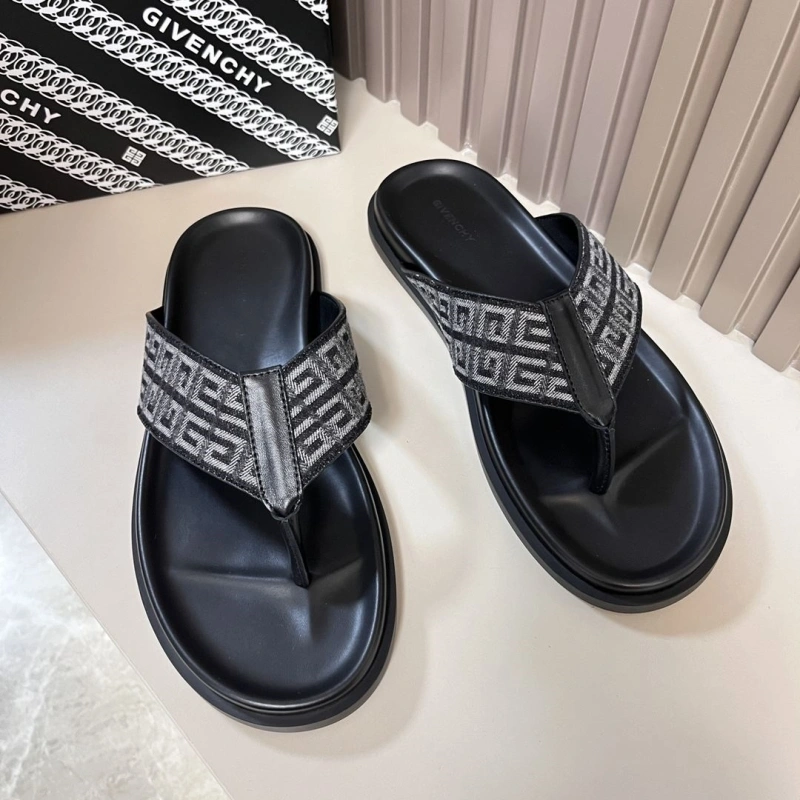 Sophisticated Gxvxnchy Slippers 153495