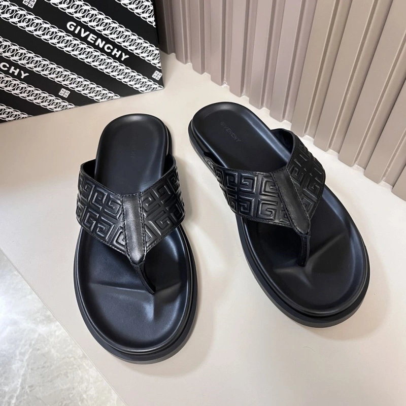 Cozy Gxvxnchy Slippers 153463