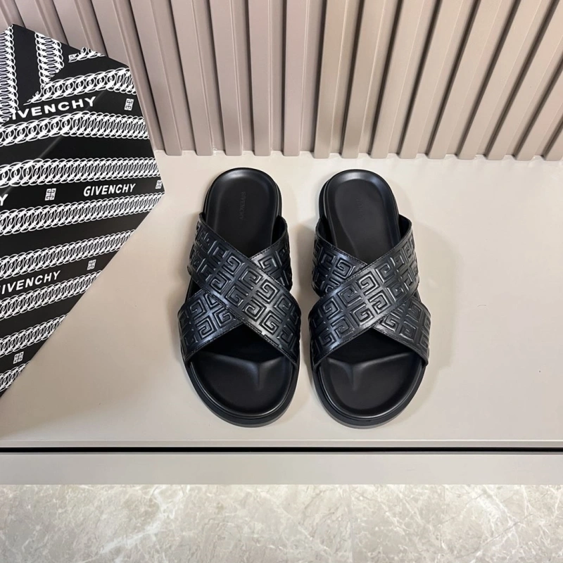AllSeason Gxvxnchy Slippers 153467