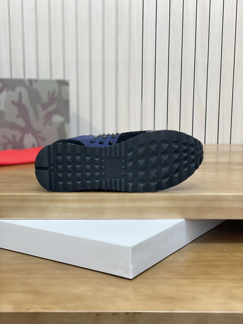 Modern Vxlxntino Sneakers 231165