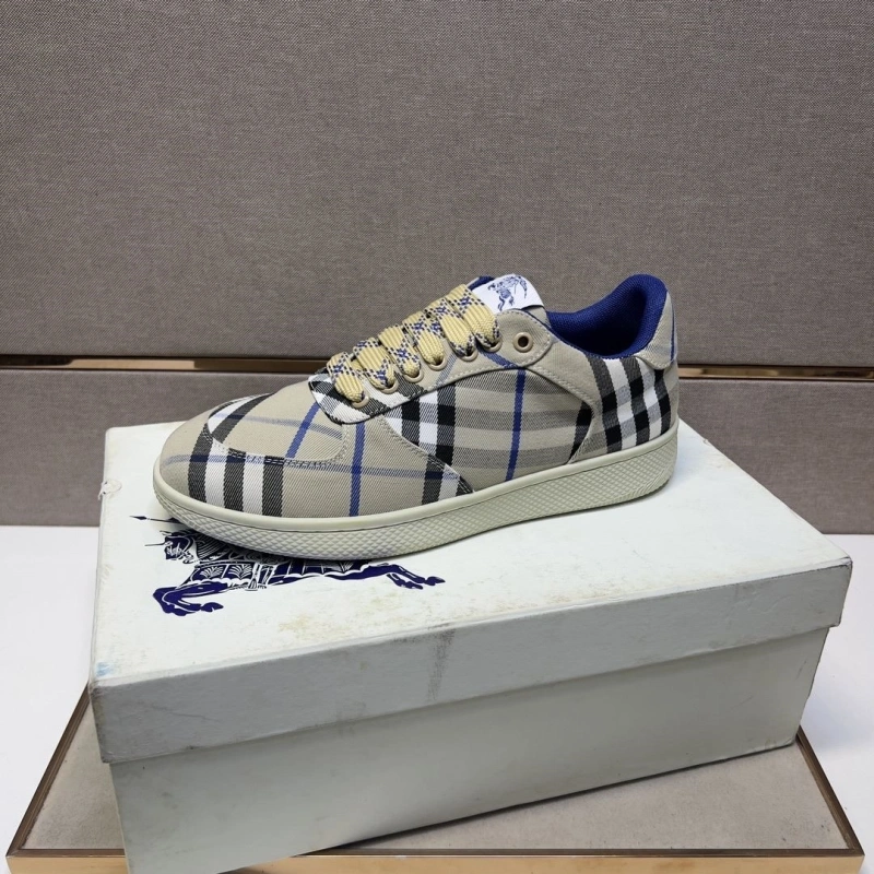 Elegant Bxrbxrry Sneakers 115145