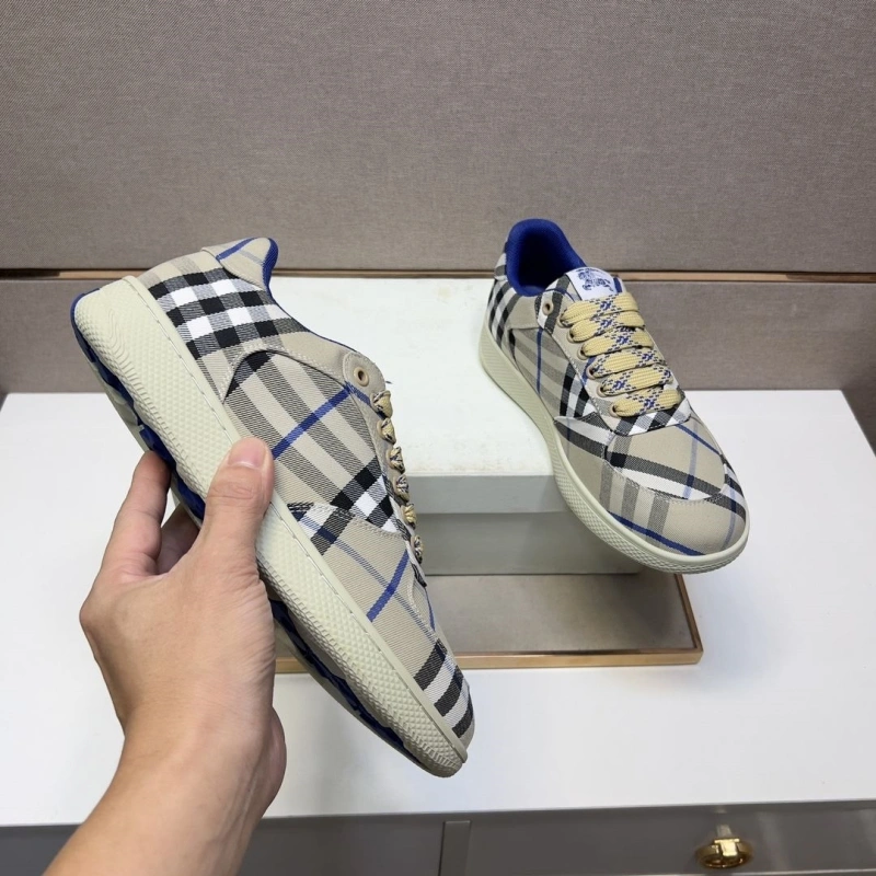 Elegant Bxrbxrry Sneakers 115145
