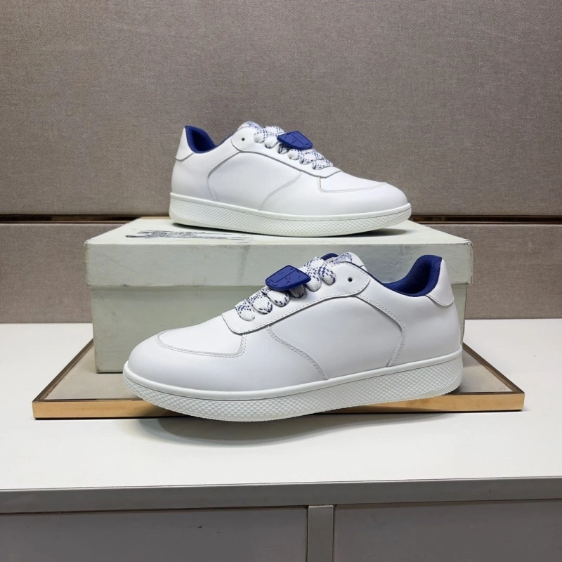 Flexible Bxrbxrry Sneakers 115144