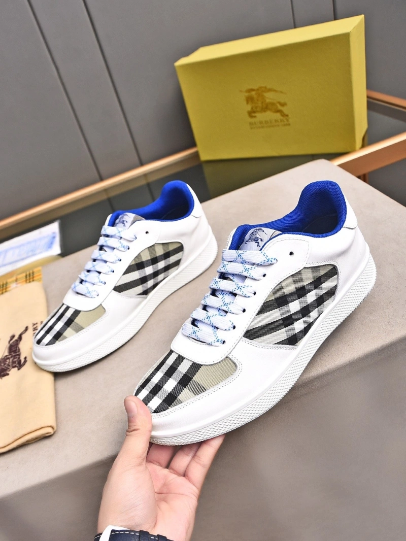 Minimalist Bxrbxrry Sneakers 115139