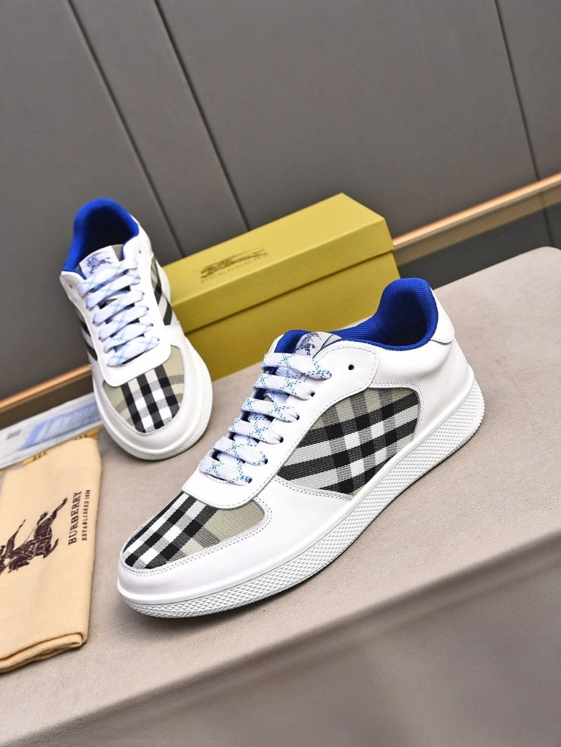Minimalist Bxrbxrry Sneakers 115139