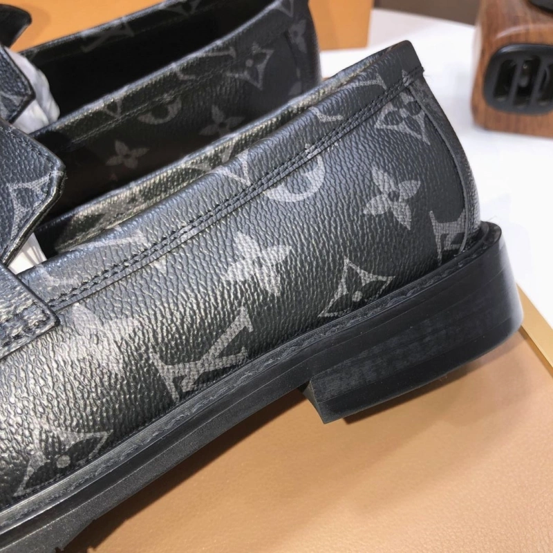 Sleek Gxccx Leather Shoes 160134