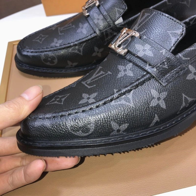 Sleek Gxccx Leather Shoes 160134