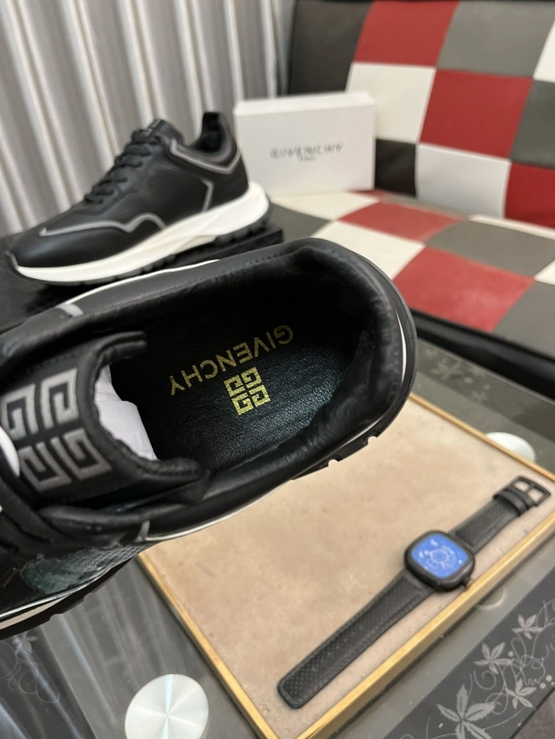 Gxvxnchy Sneakers SportInspired 153424
