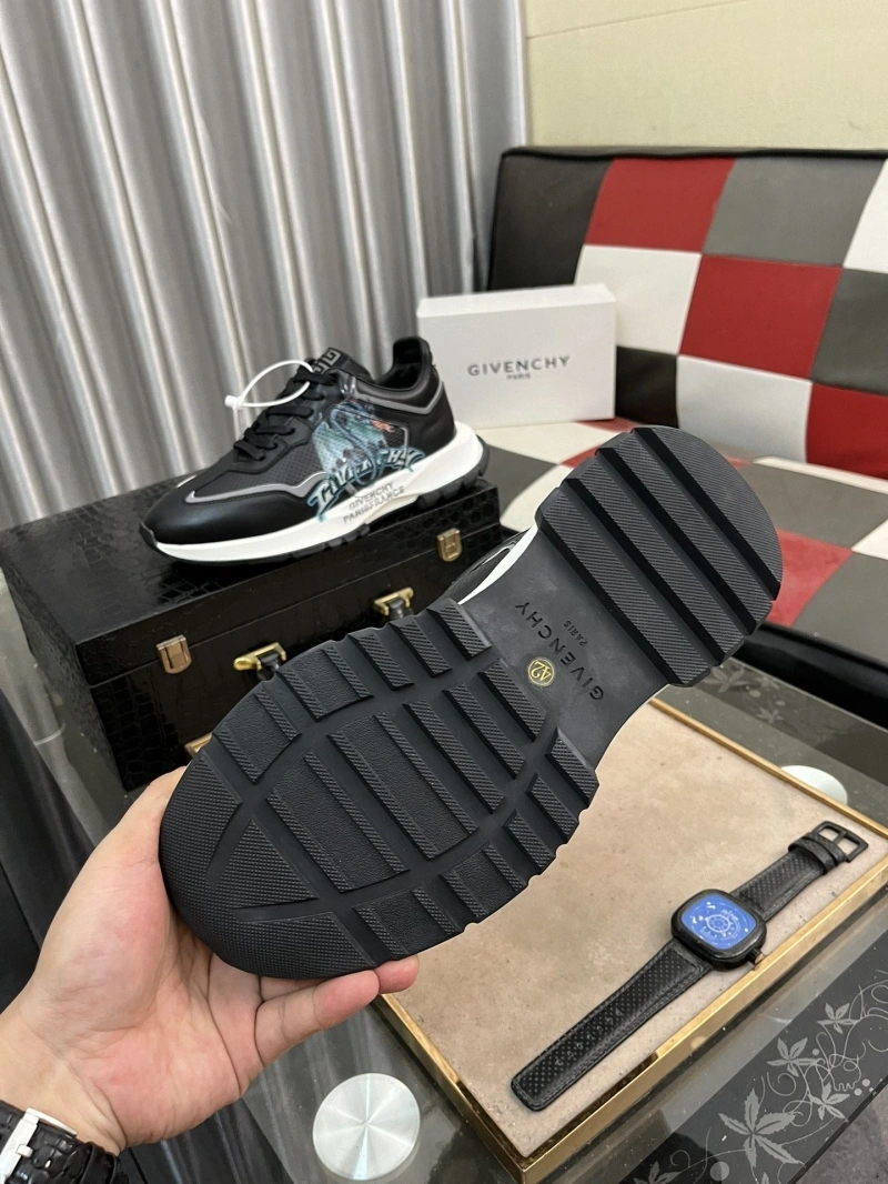 Gxvxnchy Sneakers SportInspired 153424