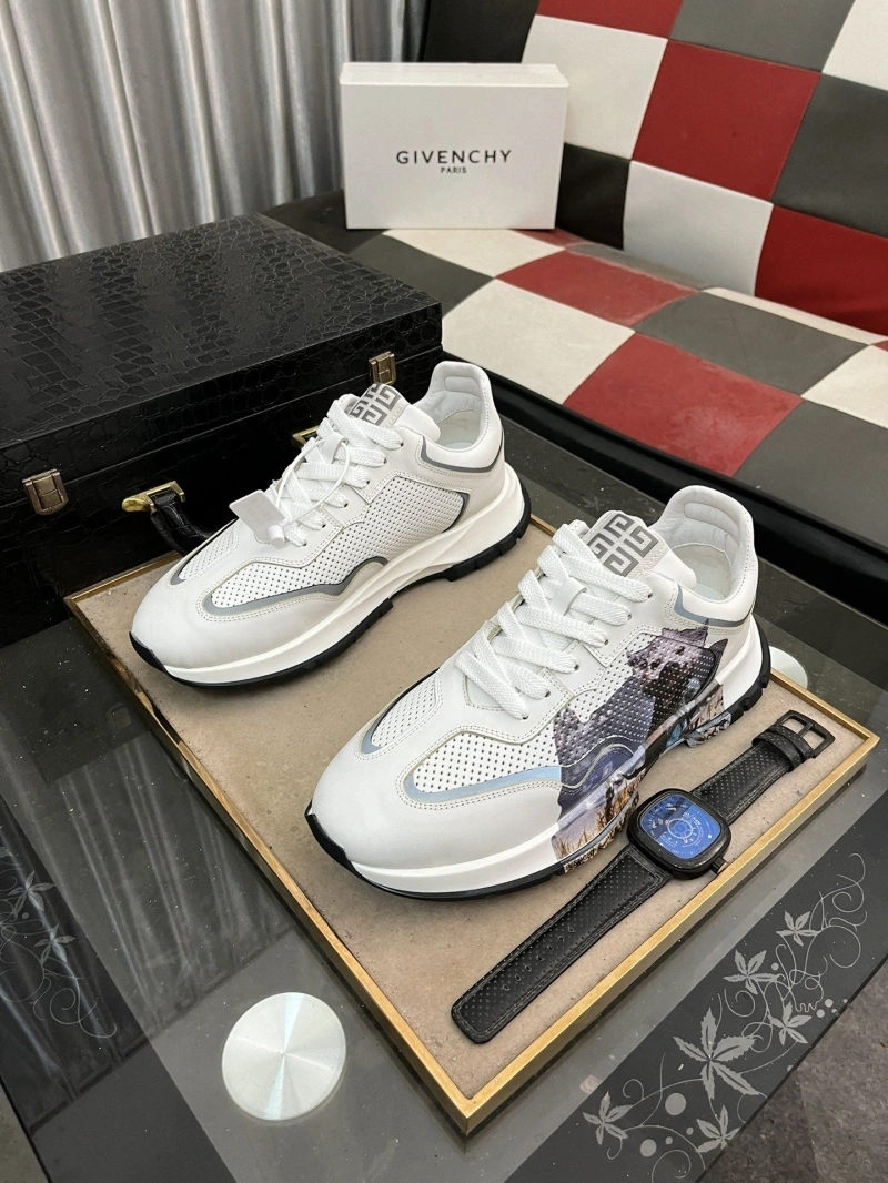 Popular Gxvxnchy Sneakers 153425