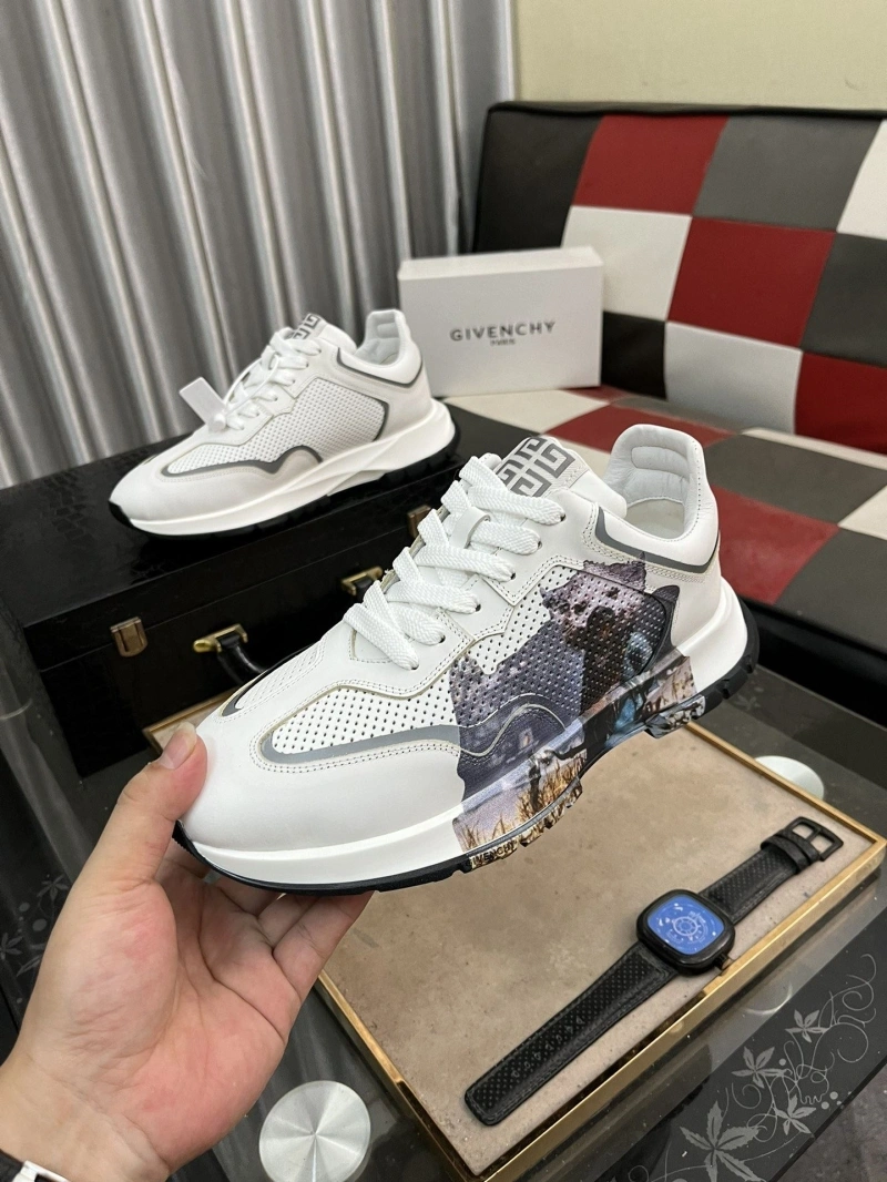 Popular Gxvxnchy Sneakers 153425