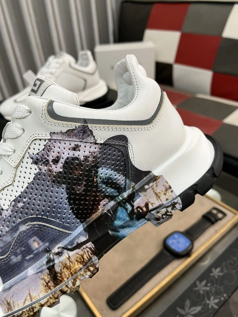 Popular Gxvxnchy Sneakers 153425