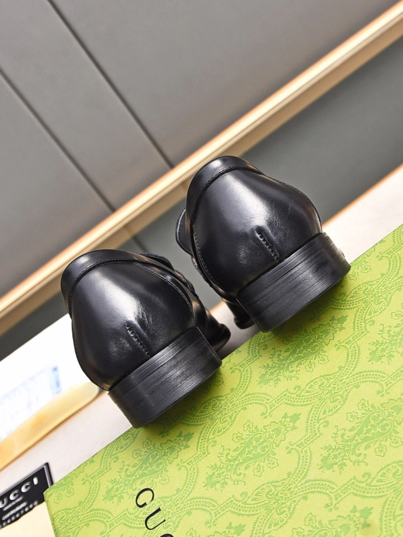 Elegant Gxccx Leather Shoes 160084