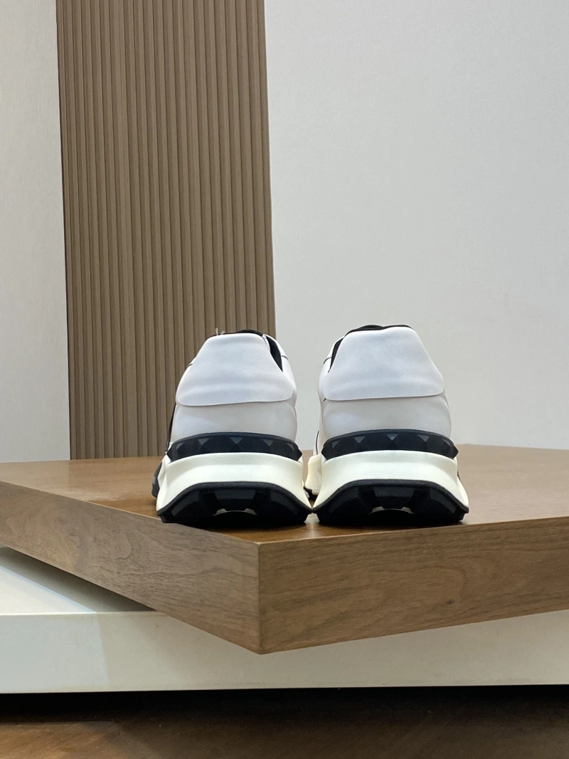 Durable Vxlxntino Sneakers 231127