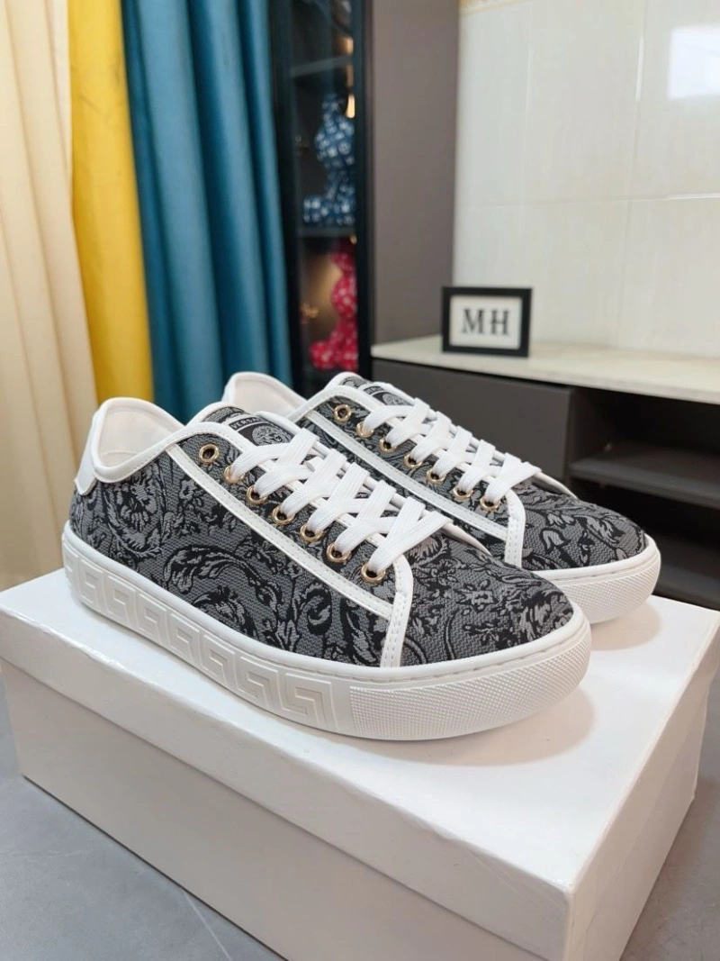 Gxvxnchy Sneakers Practical 153421