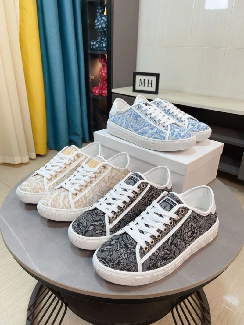 Gxvxnchy Sneakers EyeCatching 153434