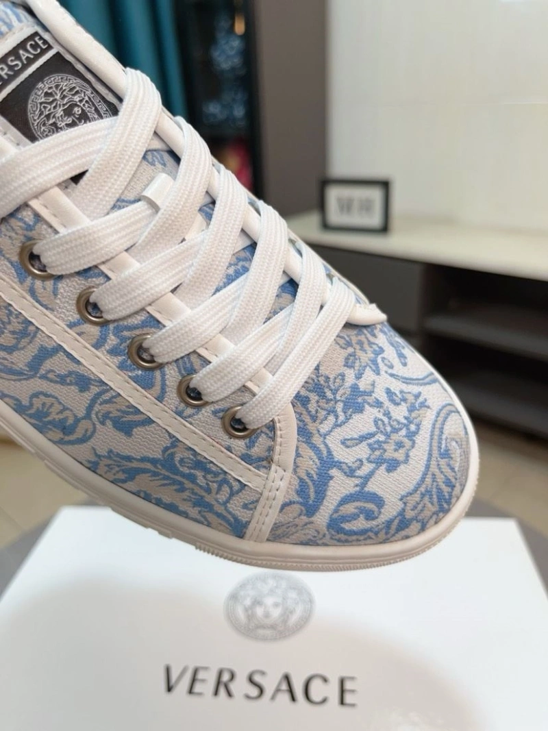 Gxvxnchy Sneakers AllSeason 153431
