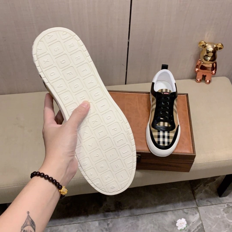 Trendsetting Bxrbxrry Sneakers 115127