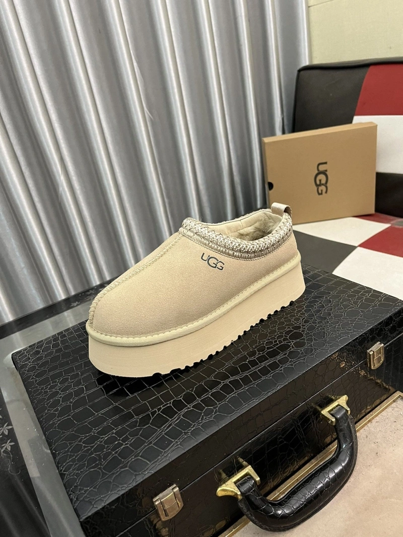 Efficient UGX Boots 228271