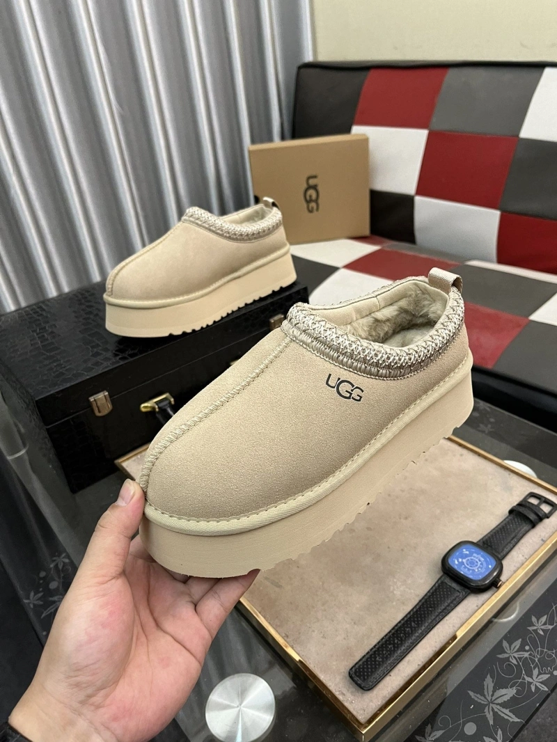 Efficient UGX Boots 228271
